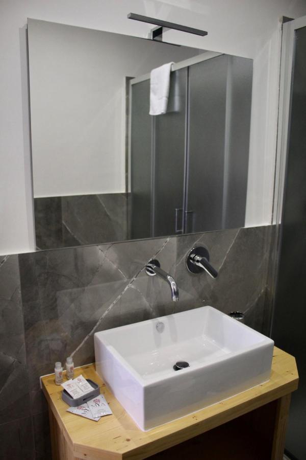 Be Italian Flat Sanfelice Hotell Neapel Exteriör bild
