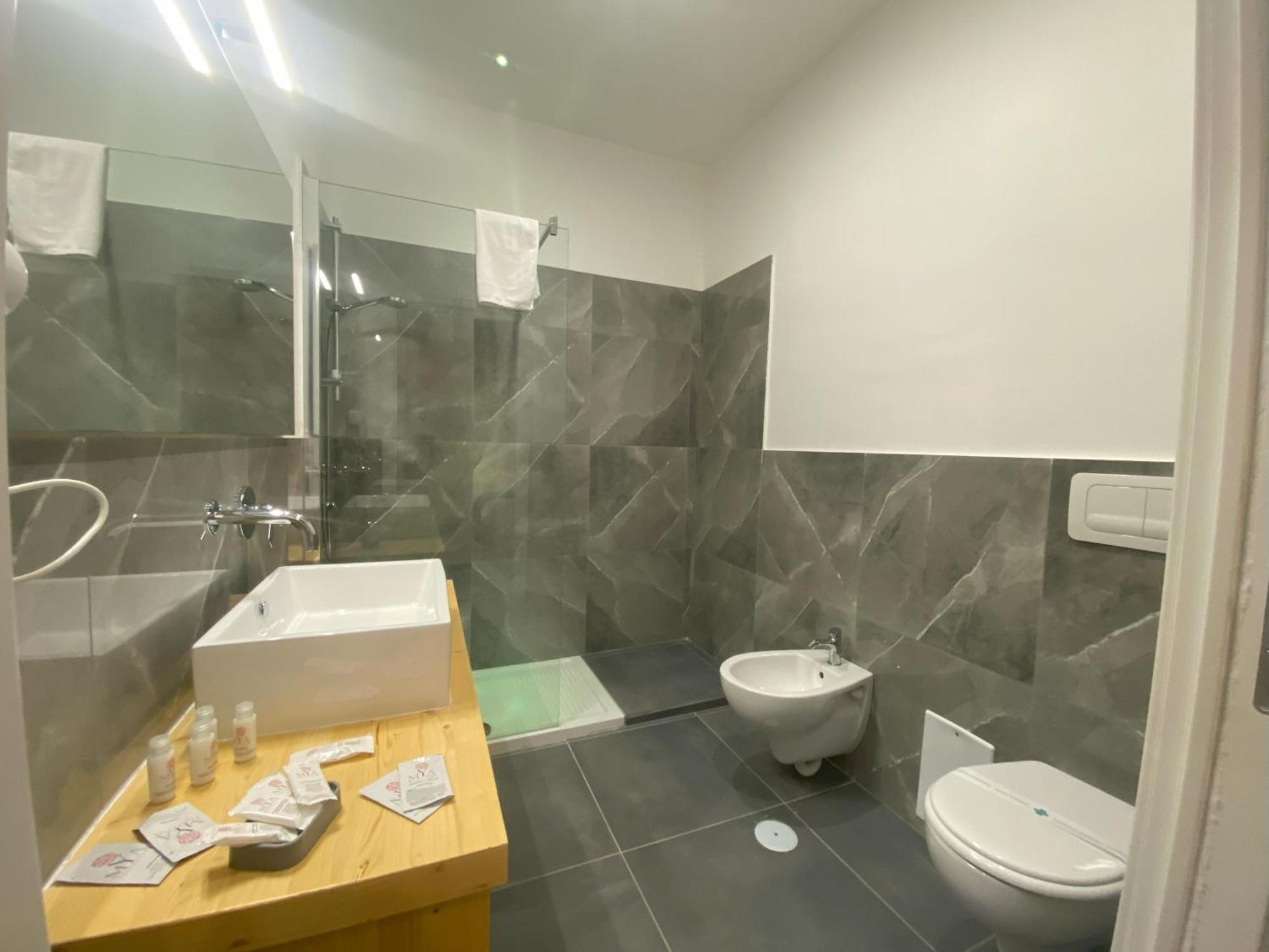 Be Italian Flat Sanfelice Hotell Neapel Exteriör bild
